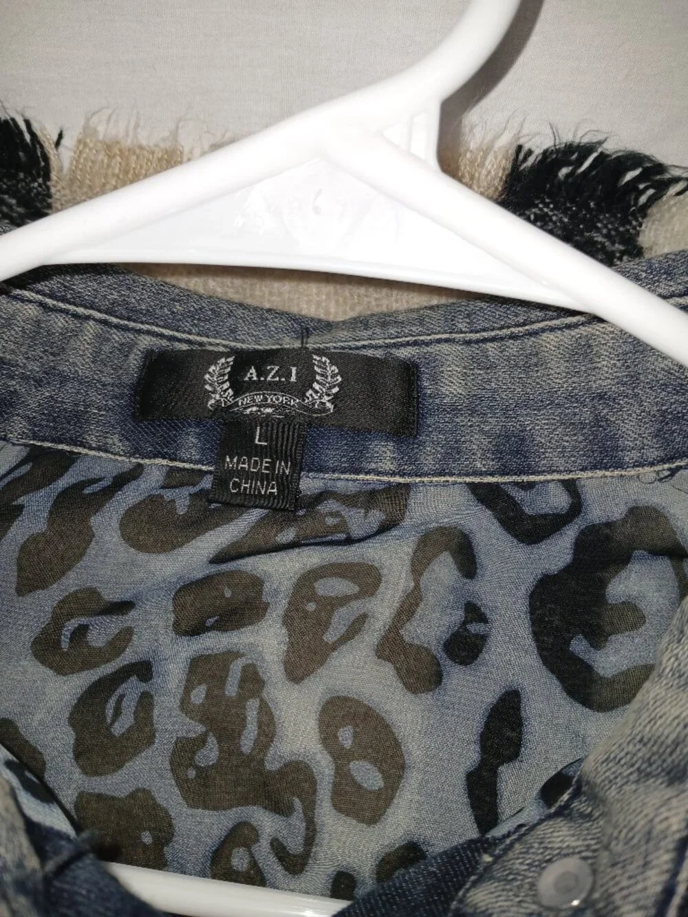 A.Z.I New York Leopard Print Distressed Denim Vest • Rare Mixed‑Media Statement - Picture 4 of 6